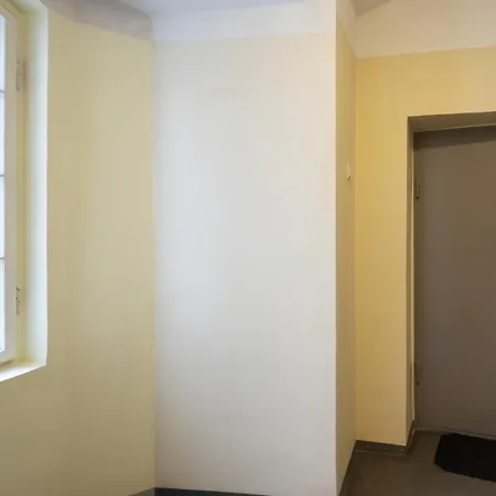 Old Smilsu Street Quiet One Bedroom *