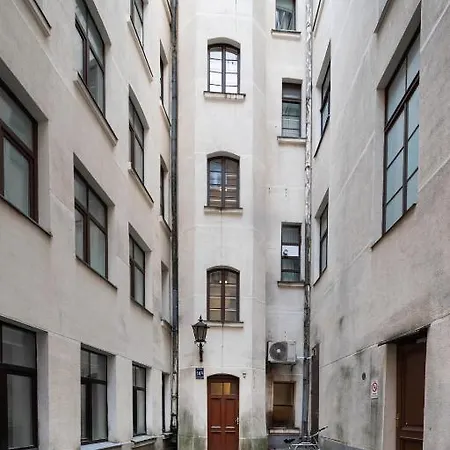 Old Smilsu Street Quiet One Bedroom Appartement Riga