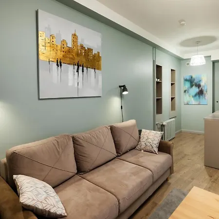 Old Smilsu Street Quiet One Bedroom *